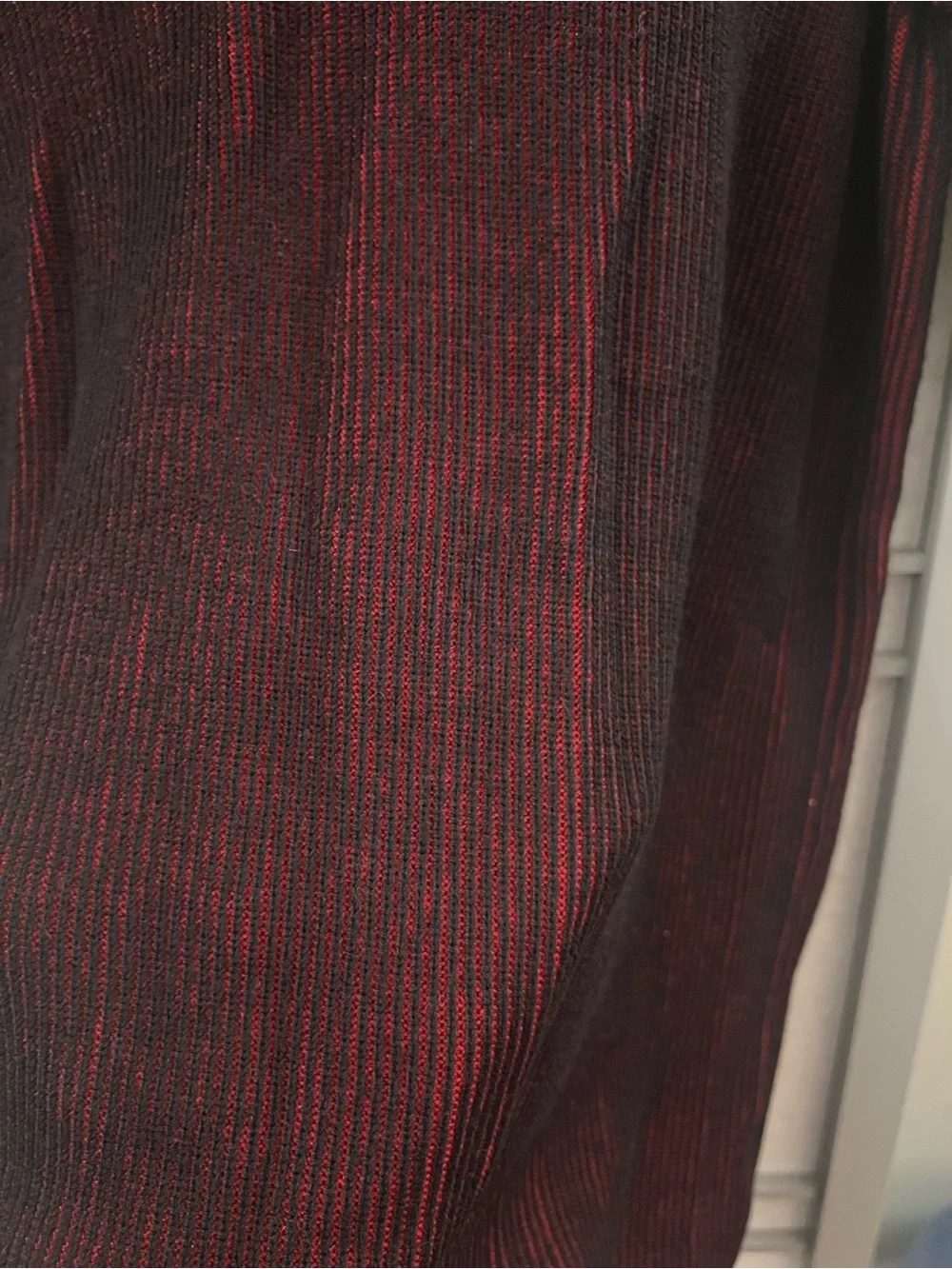 NWT Kenneth Cole Awareness Sweater Crew Neck Men's Slim Fit Medium Red Black